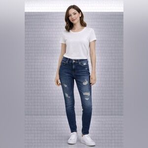 MAC Distressed Jeans Designed in Germany NWT